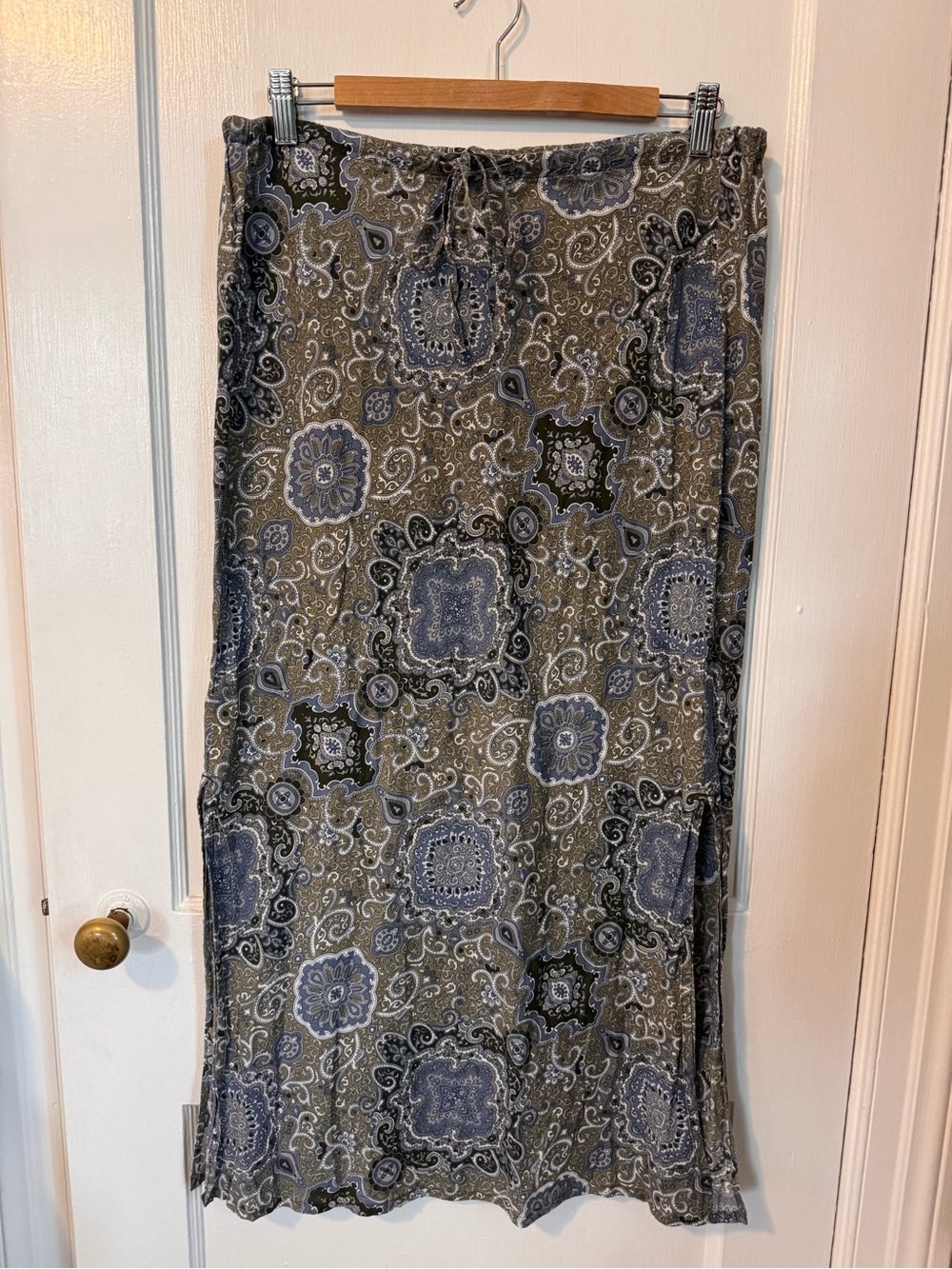 Vintage Early 2000s Old Navy Patterned Maxi Skirt